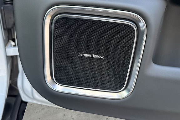 Polestar 4 16 of 18