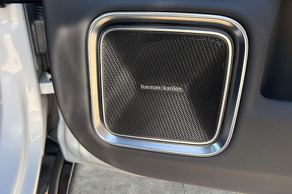 Polestar 4 16 of 20