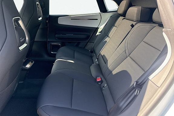 Polestar 4 11 of 20