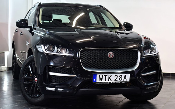 Jaguar F-PACE 2 of 29