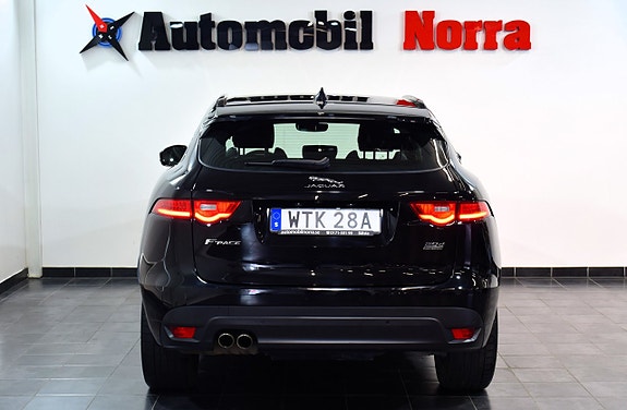 Jaguar F-PACE 5 of 29