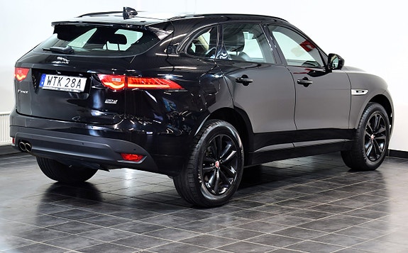 Jaguar F-PACE 6 of 29
