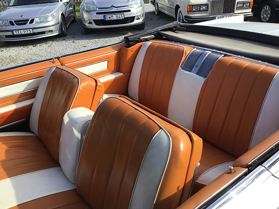 Cadillac Deville 16 of 30