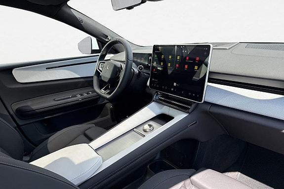 Polestar 4 13 of 20