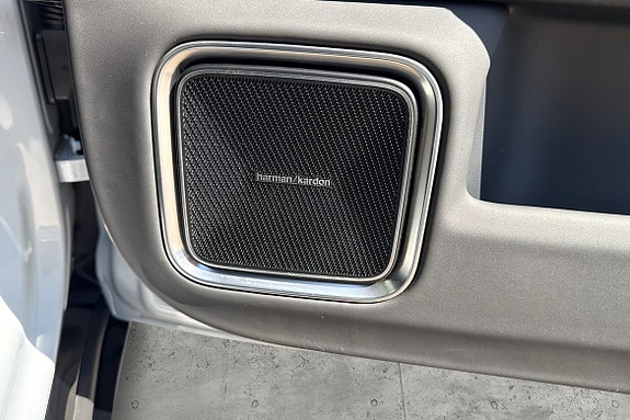 Polestar 4 15 of 20