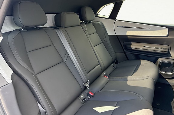 Polestar 4 14 of 20