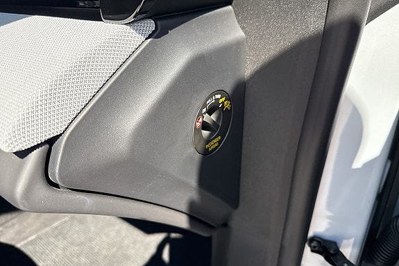Polestar 4 16 of 20