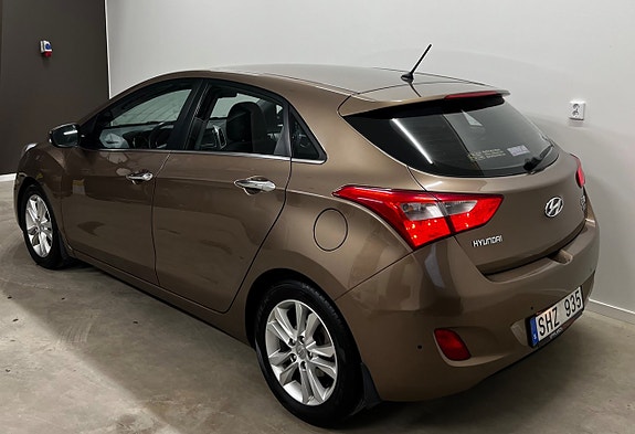 Hyundai i30 3 of 5