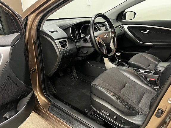 Hyundai i30 4 of 5