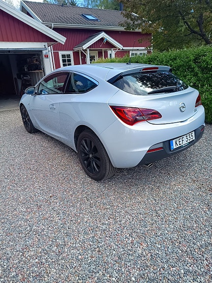 Opel Astra 3 of 5