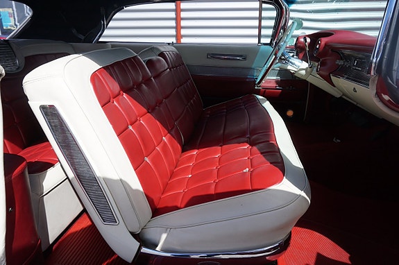 Cadillac Convertible 22 of 25