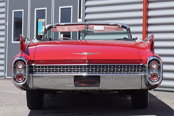 Cadillac Convertible 10 of 25