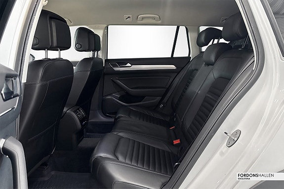 Volkswagen Passat Alltrack 15 of 27