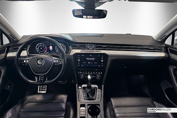 Volkswagen Passat Alltrack 16 of 27