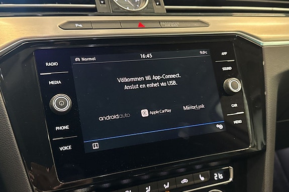 Volkswagen Passat Alltrack 21 of 27