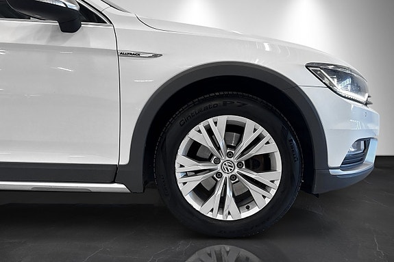 Volkswagen Passat Alltrack 5 of 5