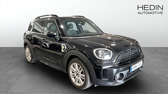 MINI Countryman Cooper SE 2 of 5