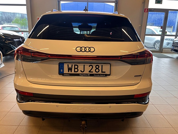 Audi Q4 e-tron 7 of 22