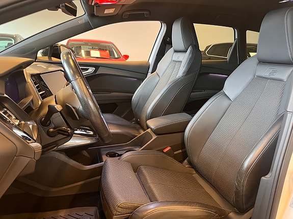 Audi Q4 e-tron 9 of 22