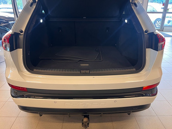 Audi Q4 e-tron 8 of 22