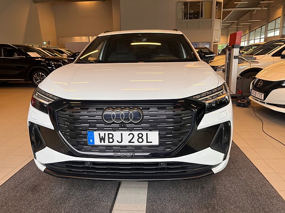 Audi Q4 e-tron 2 of 5