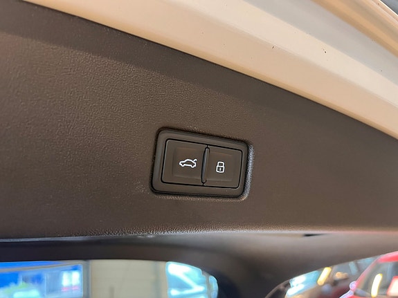 Audi Q4 e-tron 18 of 22