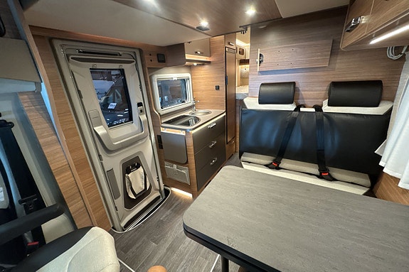 Weinsberg CaraSuite 650 MEG Edition Spicy 10 of 17