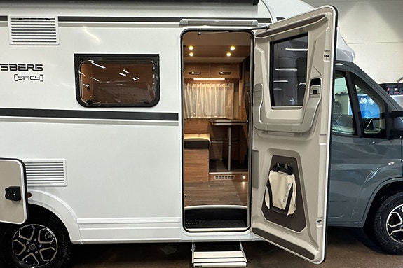 Weinsberg CaraSuite 650 MEG Edition Spicy 6 of 17