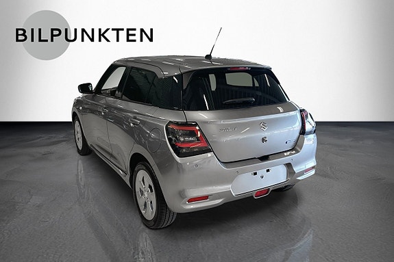 Suzuki Swift 2 of 7