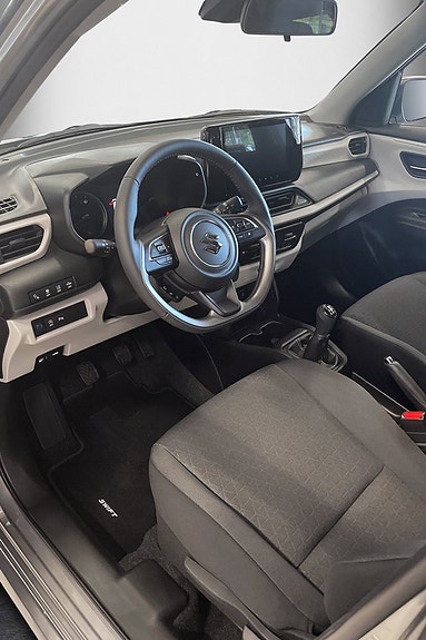 Suzuki Swift 5 of 7