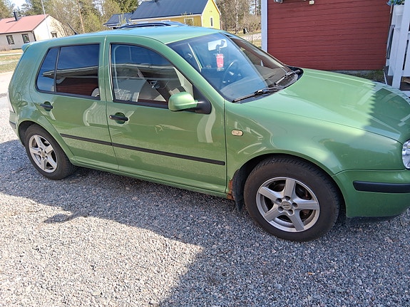 Volkswagen Golf IV 2 of 5