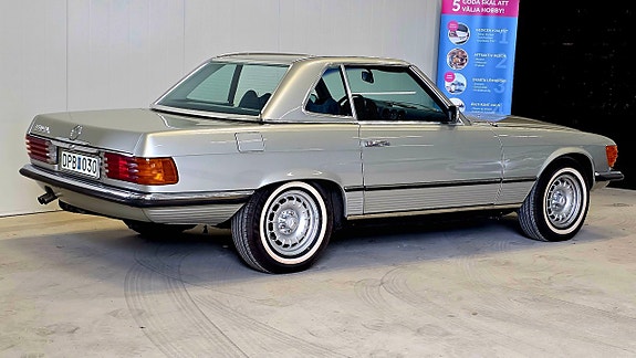 Mercedes-Benz 350 SL 7 of 27