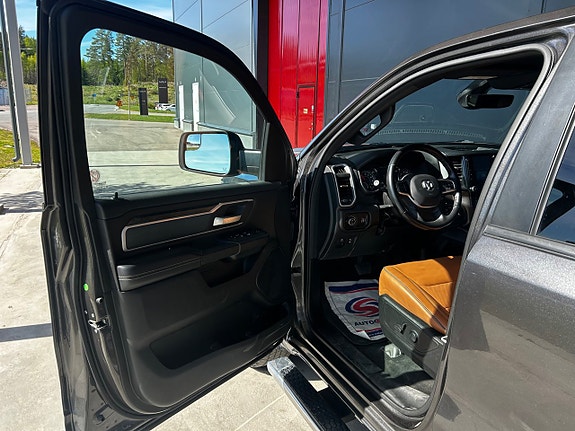 Dodge RAM 1500 15 of 21