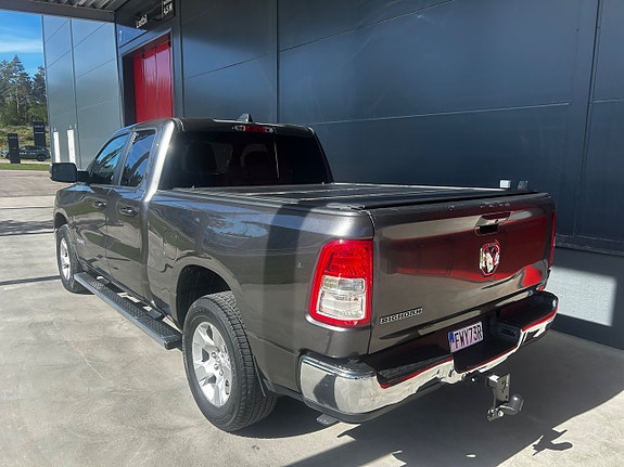 Dodge RAM 1500 4 of 5