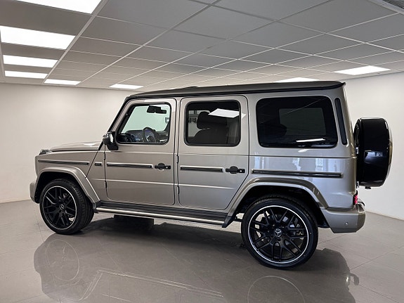 Mercedes-Benz G63 14 of 18
