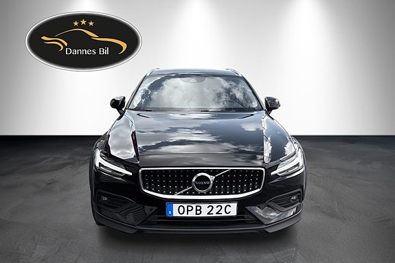 Volvo V60 Cross Country 5 of 5