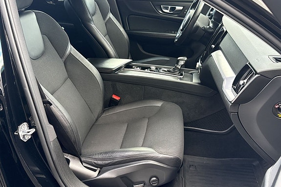 Volvo V60 Cross Country 16 of 28