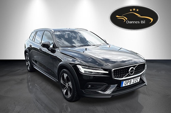 Volvo V60 Cross Country 6 of 28