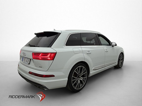 Audi SQ7 8 of 30