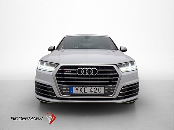 Audi SQ7 2 of 30