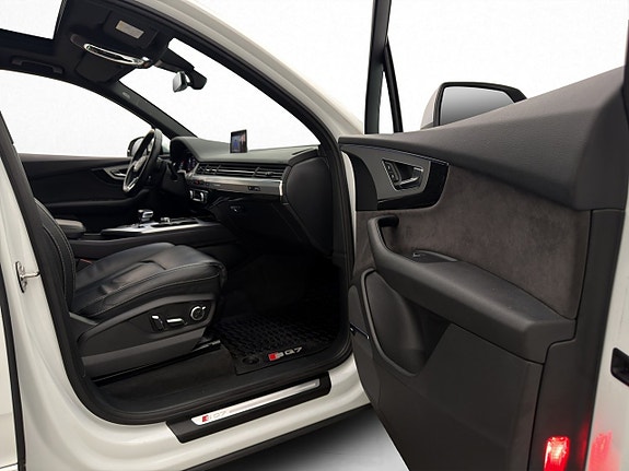 Audi SQ7 20 of 30