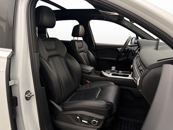 Audi SQ7 19 of 30