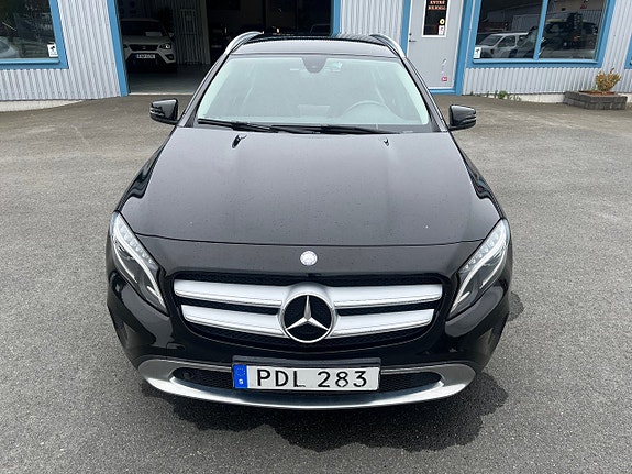 Mercedes-Benz GLA220 d 10 of 12