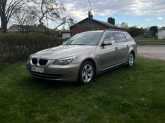 BMW 520d 2 of 5