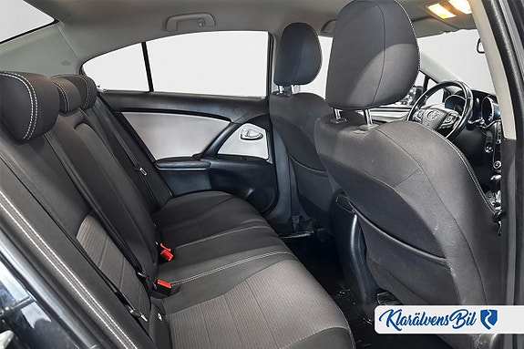 Toyota Avensis 11 of 13