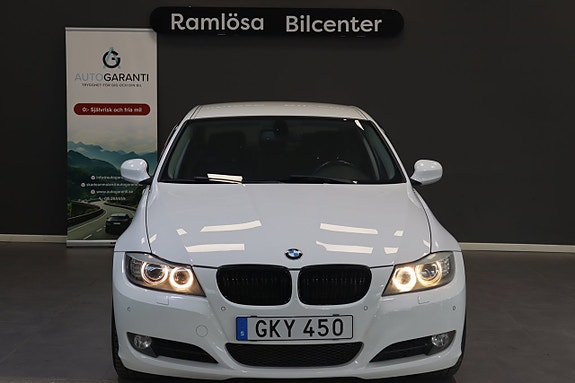 BMW 325i 2 of 5