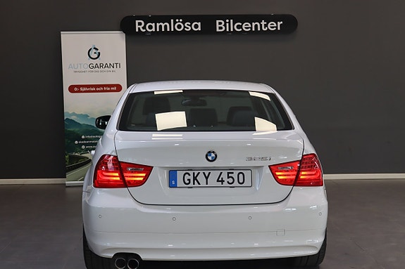 BMW 325i 9 of 20