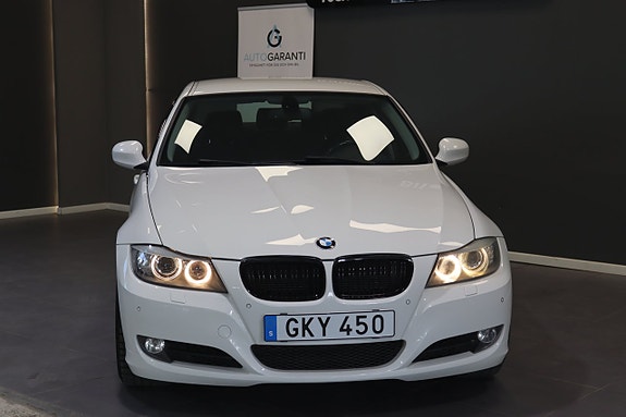 BMW 325i 3 of 5