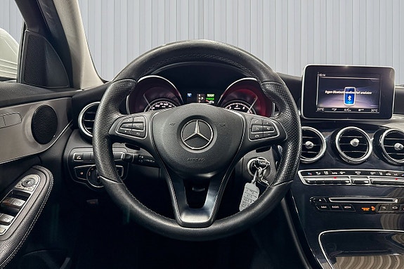 Mercedes-Benz C350 12 of 18