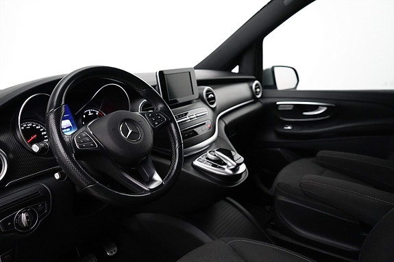 Mercedes-Benz V220 d 5 of 5